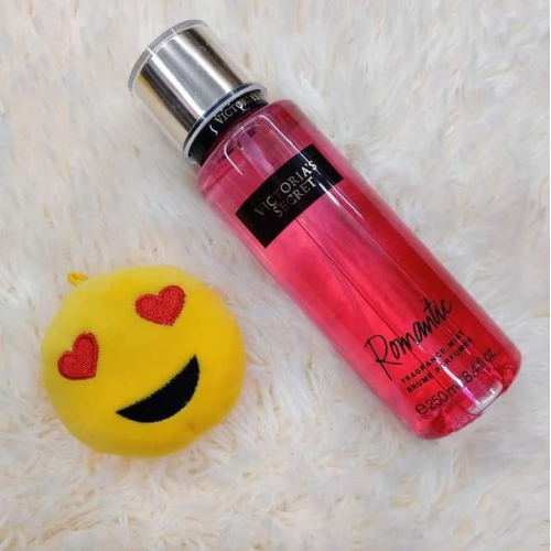 Victoria's Secret ROMANTIC fragrance body mist 250 ml